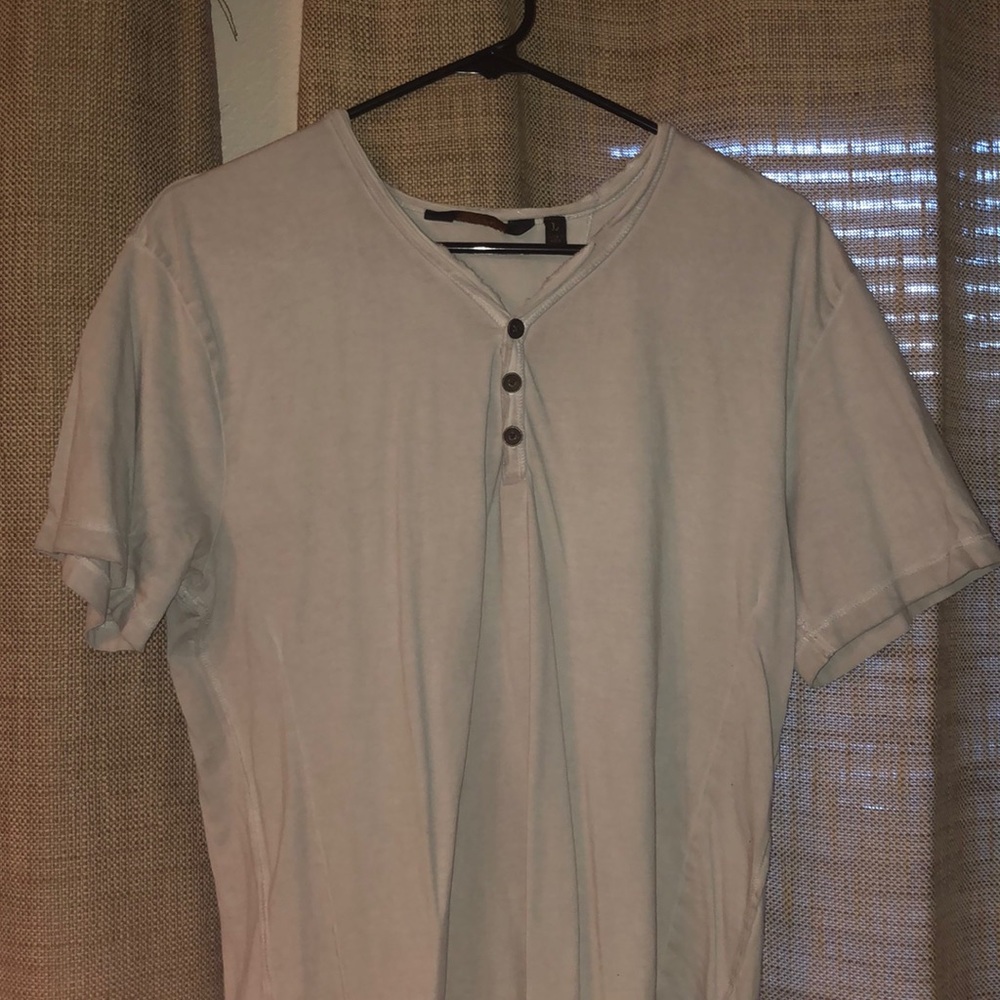 Outpost V neck tee